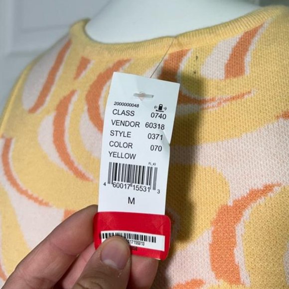 Asymmetric Sweater Tank In Marble - Picture 7 of 7